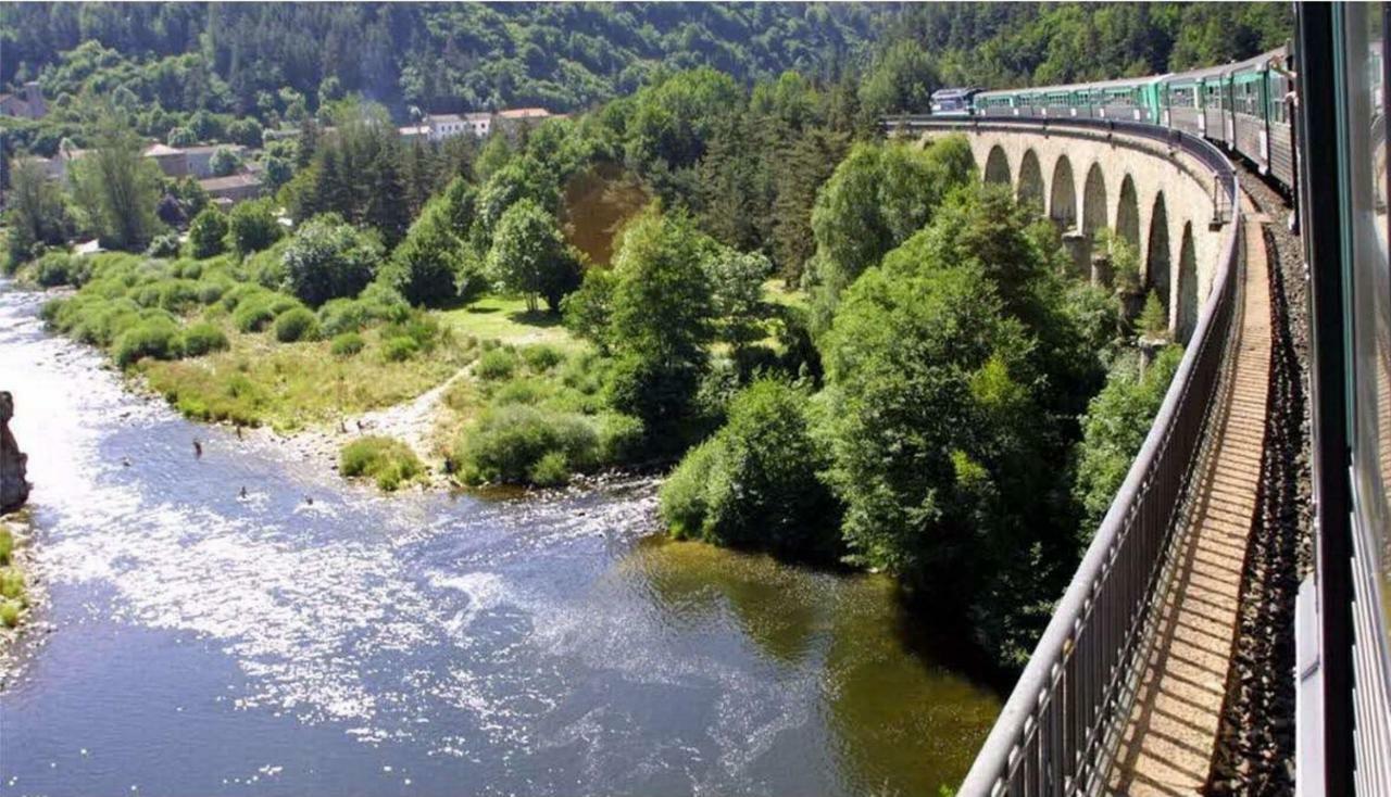 Camping de la Bageasse Brioude Eksteriør billede